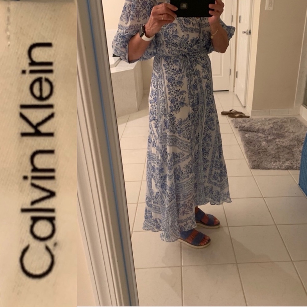 Calvin Klein dress w 3/4 sleeves.